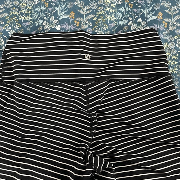Lululemon Leggings - Picture 2 of 3